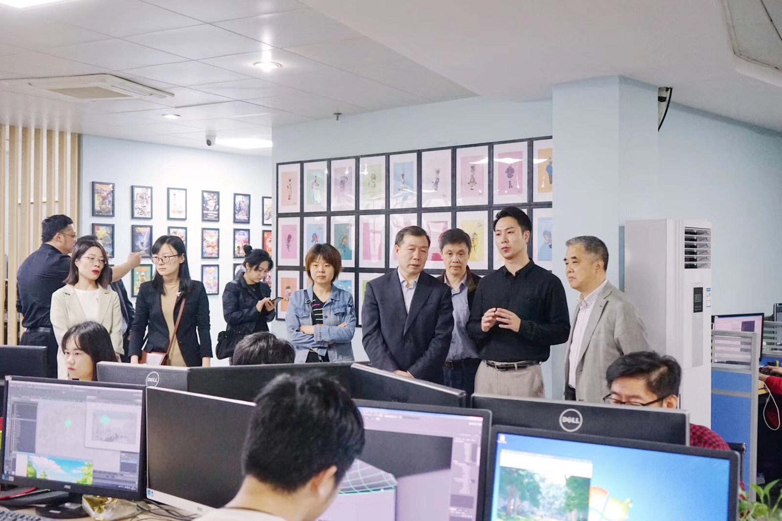 Officials of Jiang Su RTA visit(图5)