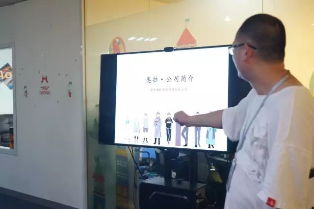欢迎南昌大学师生来我司参观交流(图2)