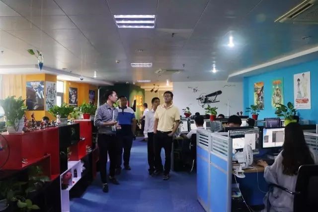 Suzhou Officials Visited Ao La (图2)